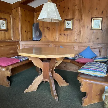 Apartmenthaus Panorama Apartament Seefeld w Tirolu